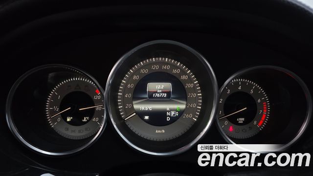 Mercedes-Benz CLS-Class 2013 — photo 8