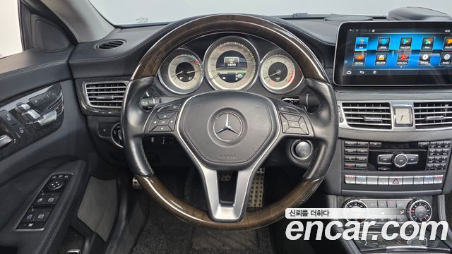 Mercedes-Benz CLS-Class 2013 — photo 14
