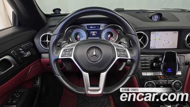 Mercedes-Benz SL-Class 2016 — photo 13