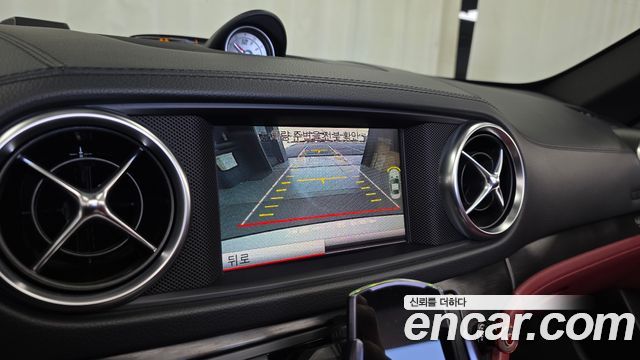 Mercedes-Benz SL-Class 2016 — photo 15