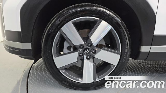 Hyundai Santafe 2025 — photo 5