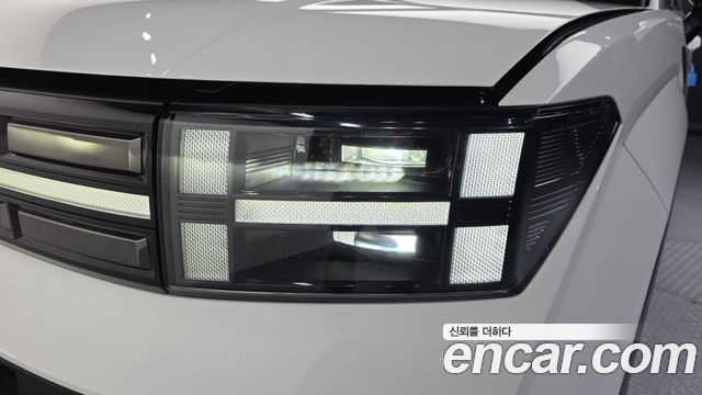 Hyundai Santafe 2025 — photo 8