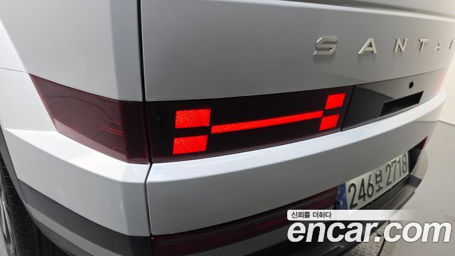 Hyundai Santafe 2025 — photo 9