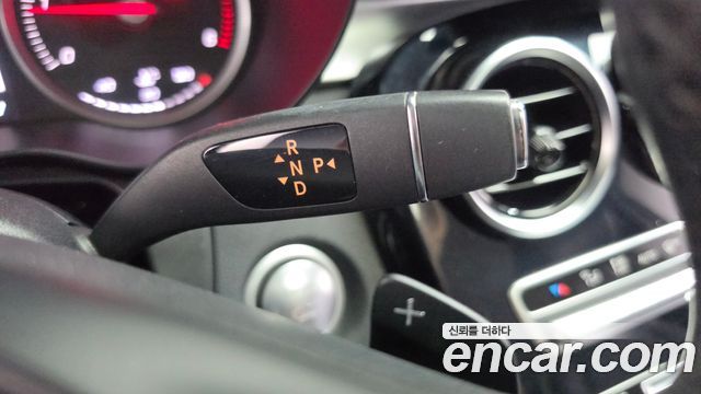 Mercedes-Benz C-Class 2016 — photo 9