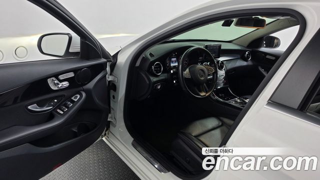Mercedes-Benz C-Class 2016 — photo 10