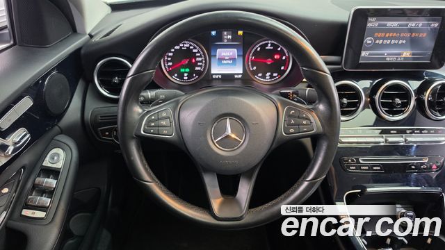 Mercedes-Benz C-Class 2016 — photo 13