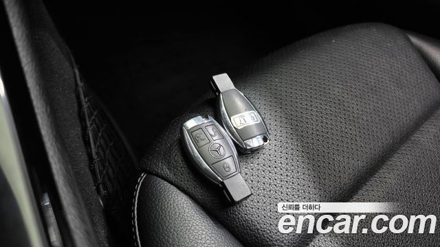 Mercedes-Benz C-Class 2016 — photo 17