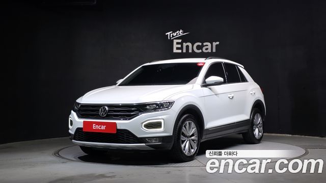 Volkswagen T-Roc 2021 — photo 1