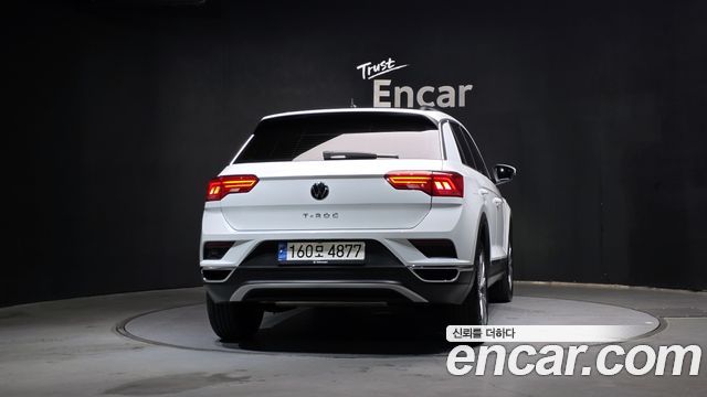 Volkswagen T-Roc 2021 — photo 4