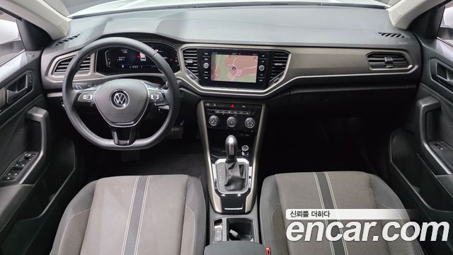 Volkswagen T-Roc 2021 — photo 10