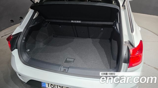 Volkswagen T-Roc 2021 — photo 31