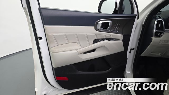 Kia Sorento 2022 — photo 14