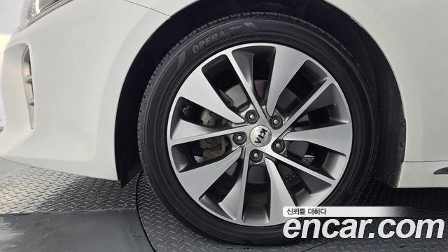 Kia K5 2016 — photo 4