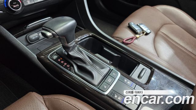 Kia K5 2016 — photo 10