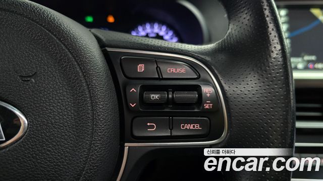 Kia K5 2016 — photo 21