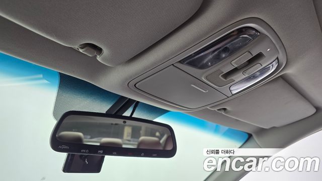 Kia K5 2016 — photo 25