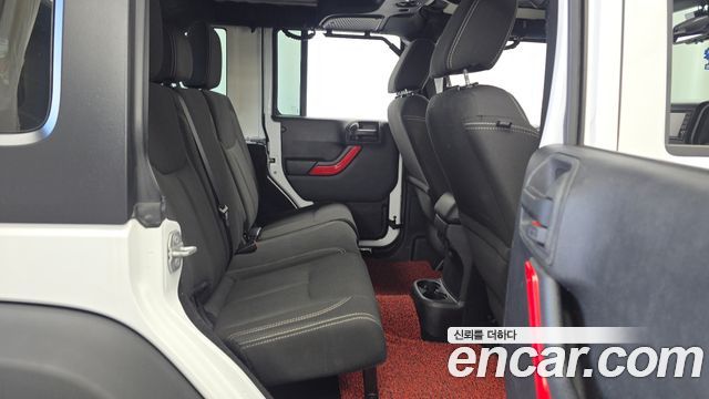 Jeep Wrangler 2015 — photo 12