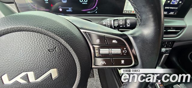Kia Seltos 2023 — photo 8