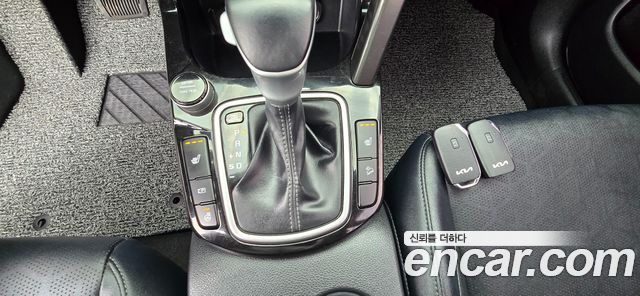 Kia Seltos 2023 — photo 12