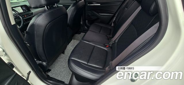 Kia Seltos 2023 — photo 17