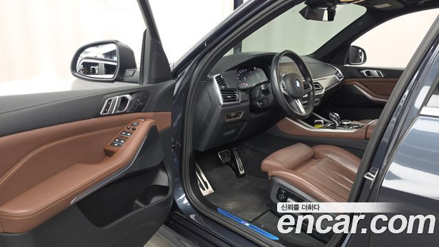 BMW X5 2022 — photo 13
