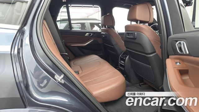 BMW X5 2022 — photo 18