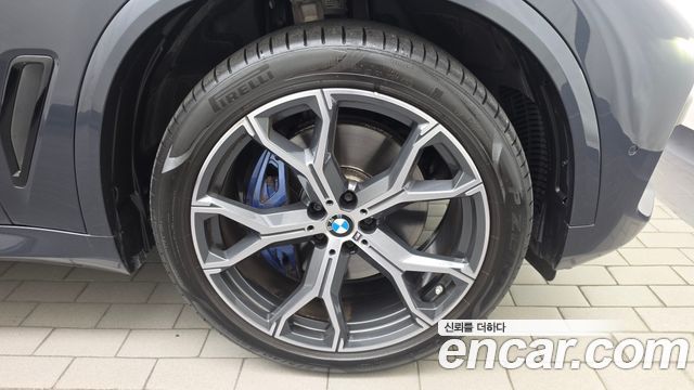 BMW X5 2022 — photo 7