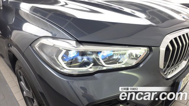 BMW X5 2022 — photo 8