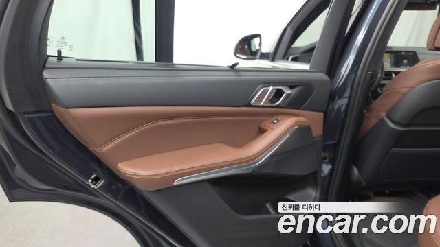 BMW X5 2022 — photo 15