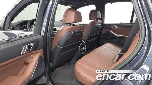 BMW X5 2022 — photo 16
