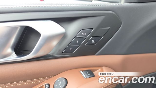 BMW X5 2022 — photo 28