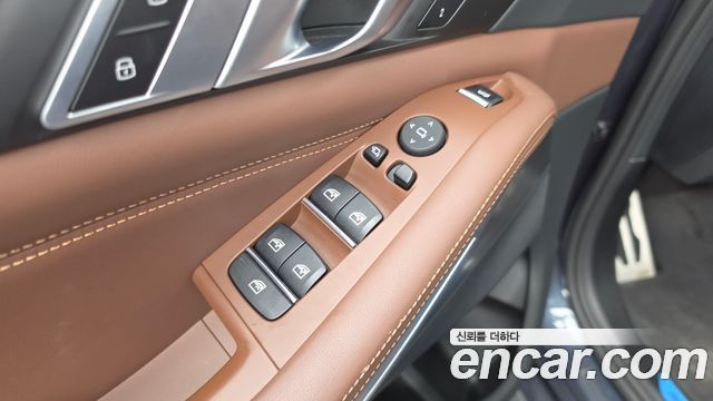 BMW X5 2022 — photo 29