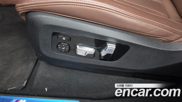 BMW X5 2022 — photo 32