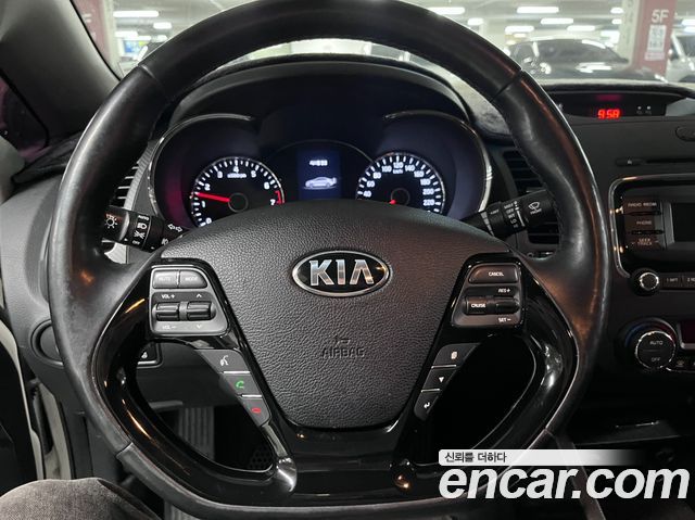 Kia K3 2016 — photo 5