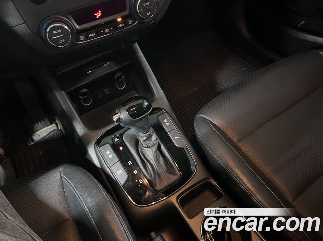 Kia K3 2016 — photo 7