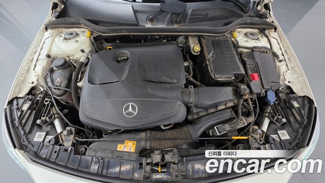 Mercedes-Benz GLA-Class 2019 — photo 6