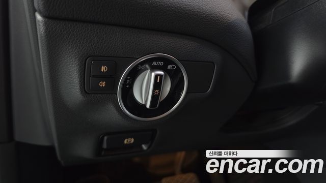 Mercedes-Benz GLA-Class 2019 — photo 26