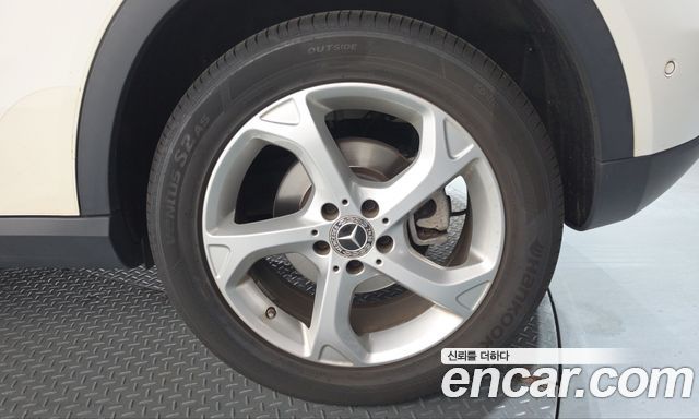 Mercedes-Benz GLA-Class 2019 — photo 7
