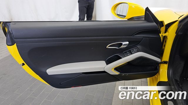 Porsche 718 2019 — photo 14