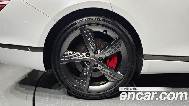 Genesis G80 2023 — photo 5