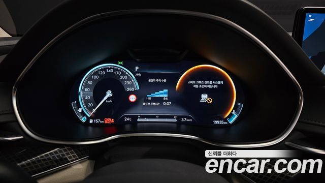 Genesis G80 2023 — photo 11