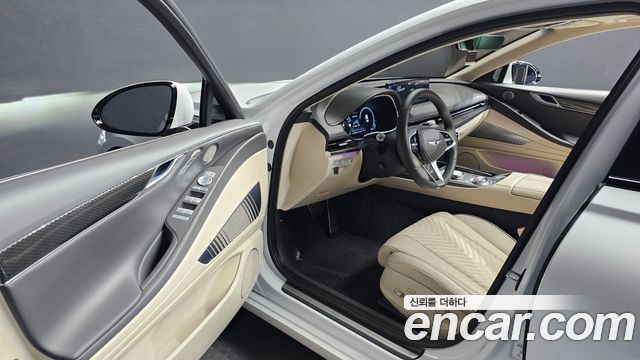 Genesis G80 2023 — photo 13