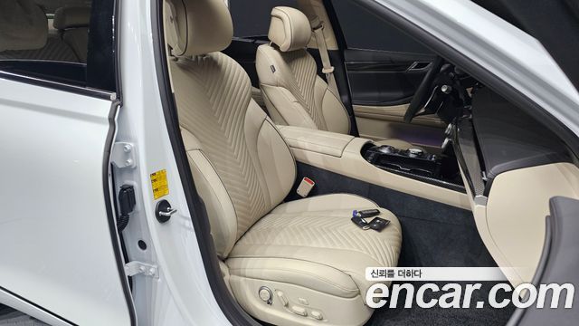 Genesis G80 2023 — photo 18