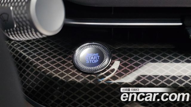 Genesis G80 2023 — photo 28