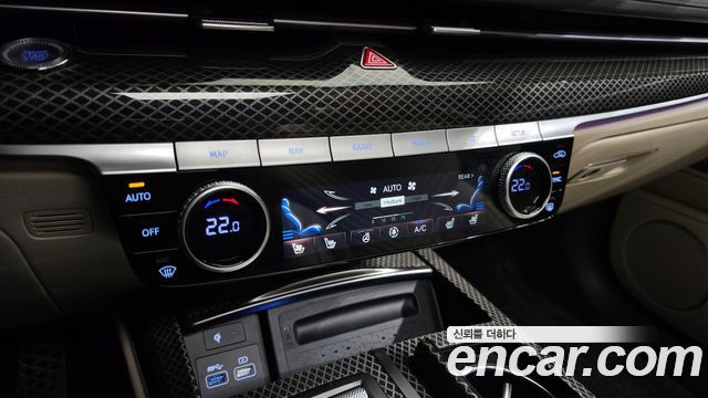 Genesis G80 2023 — photo 32