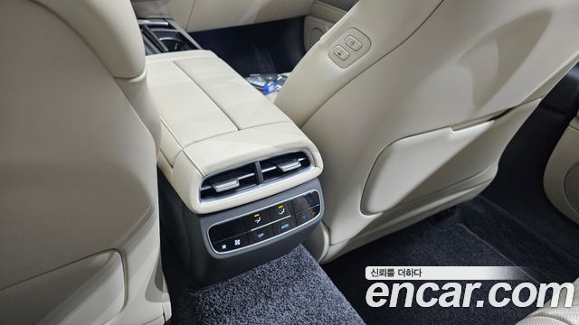Genesis G80 2023 — photo 33