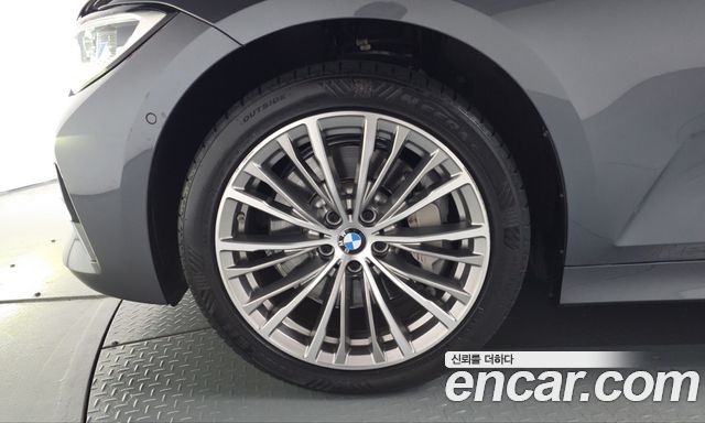 BMW 3-Series 2019 — photo 5