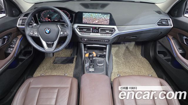 BMW 3-Series 2019 — photo 10