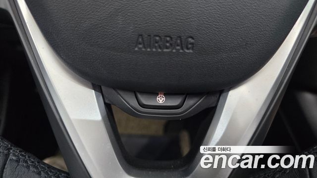 BMW 3-Series 2019 — photo 19