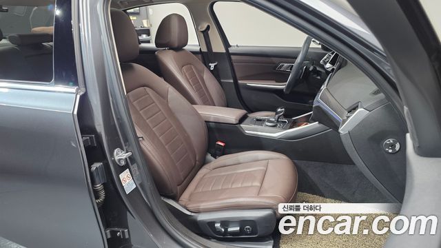BMW 3-Series 2019 — photo 16